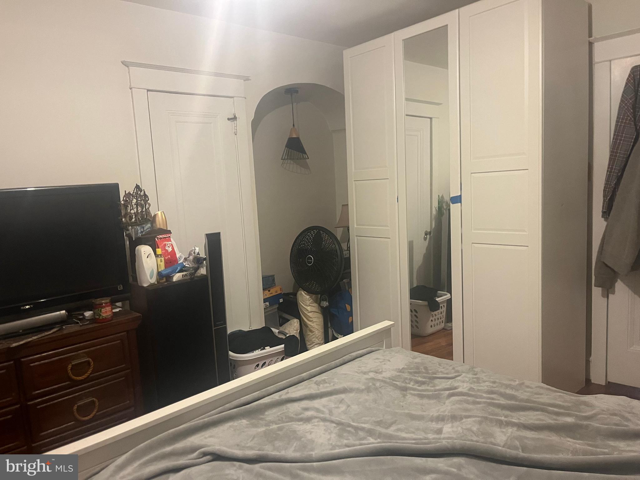 FOX CHASE - Residential