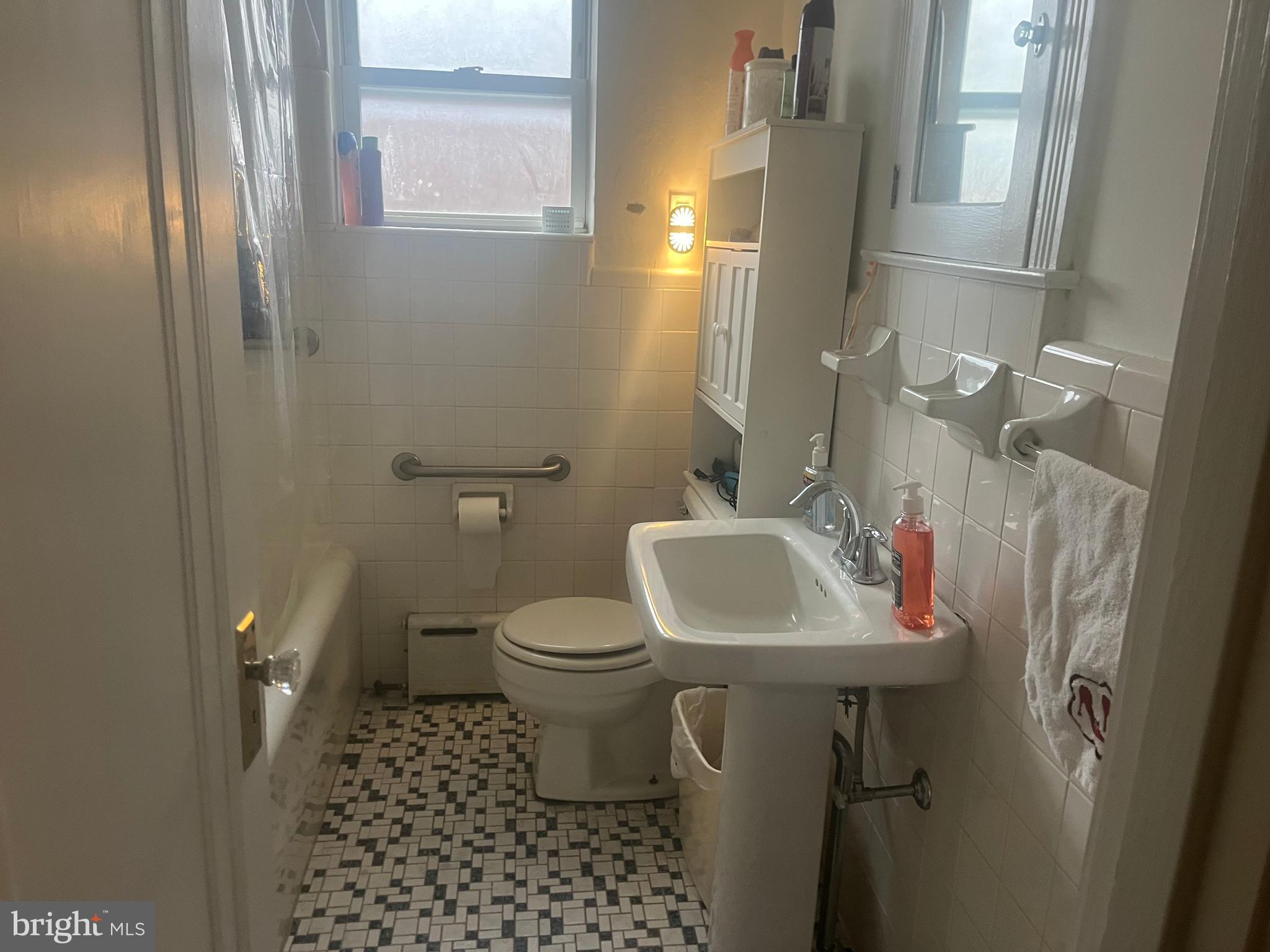 FOX CHASE - Residential