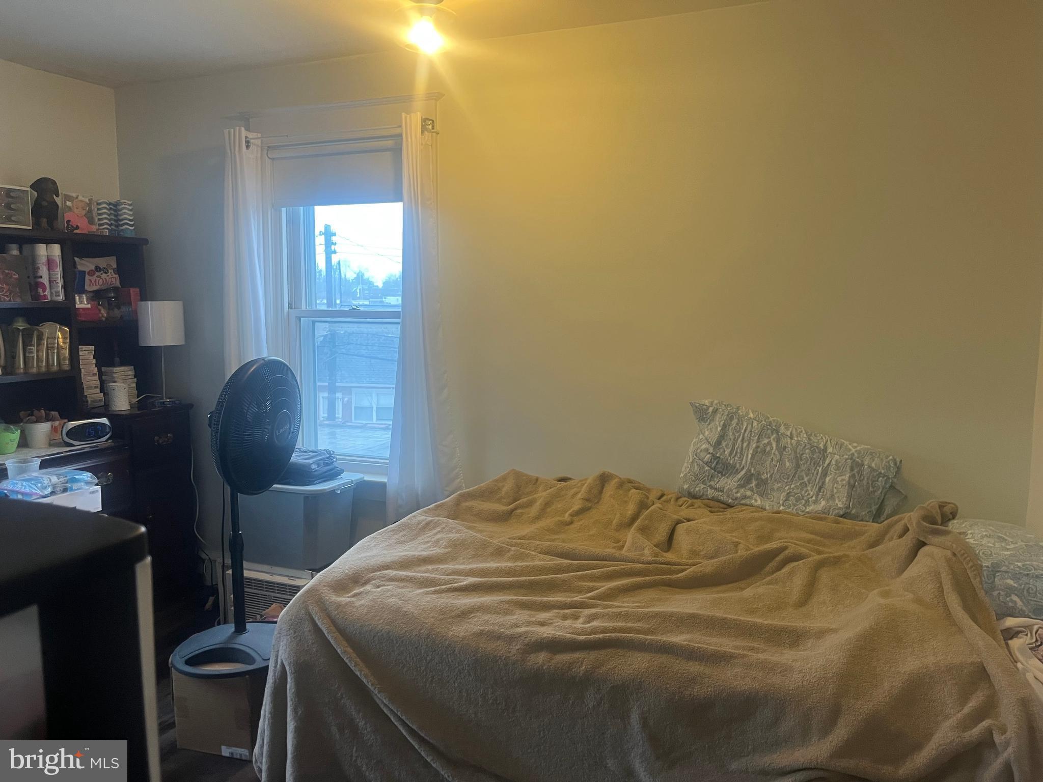 FOX CHASE - Residential