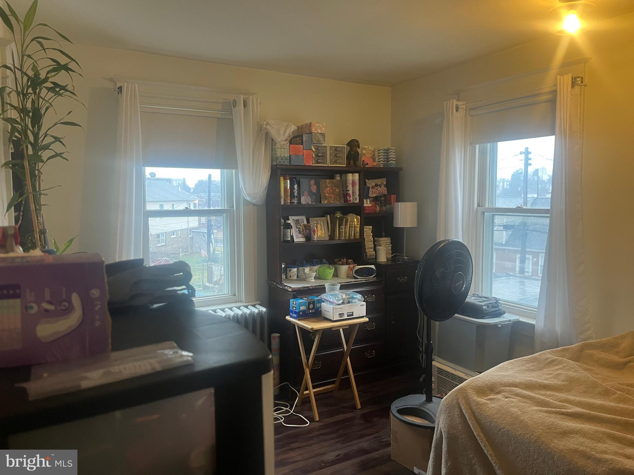 FOX CHASE - Residential