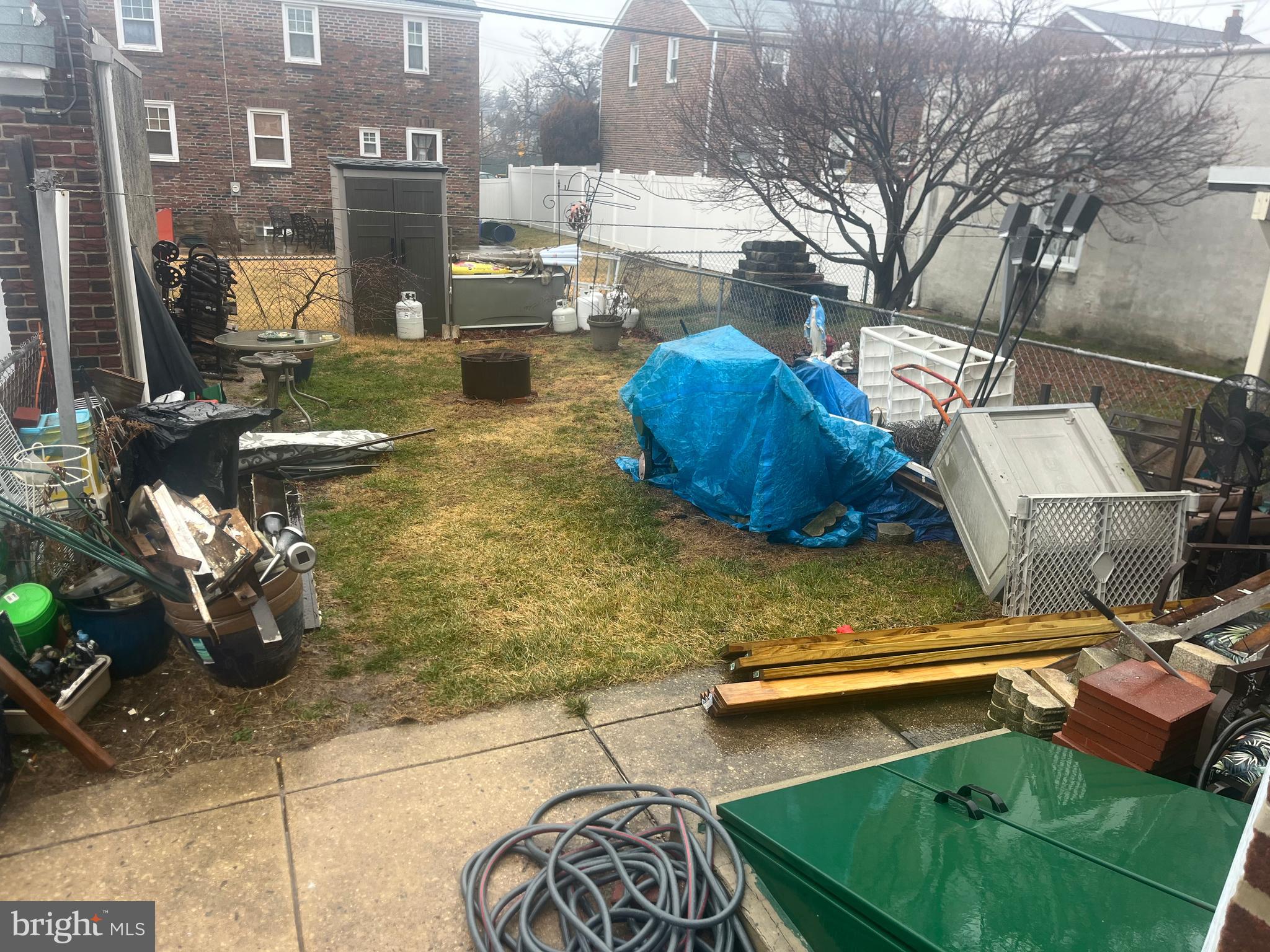 FOX CHASE - Residential