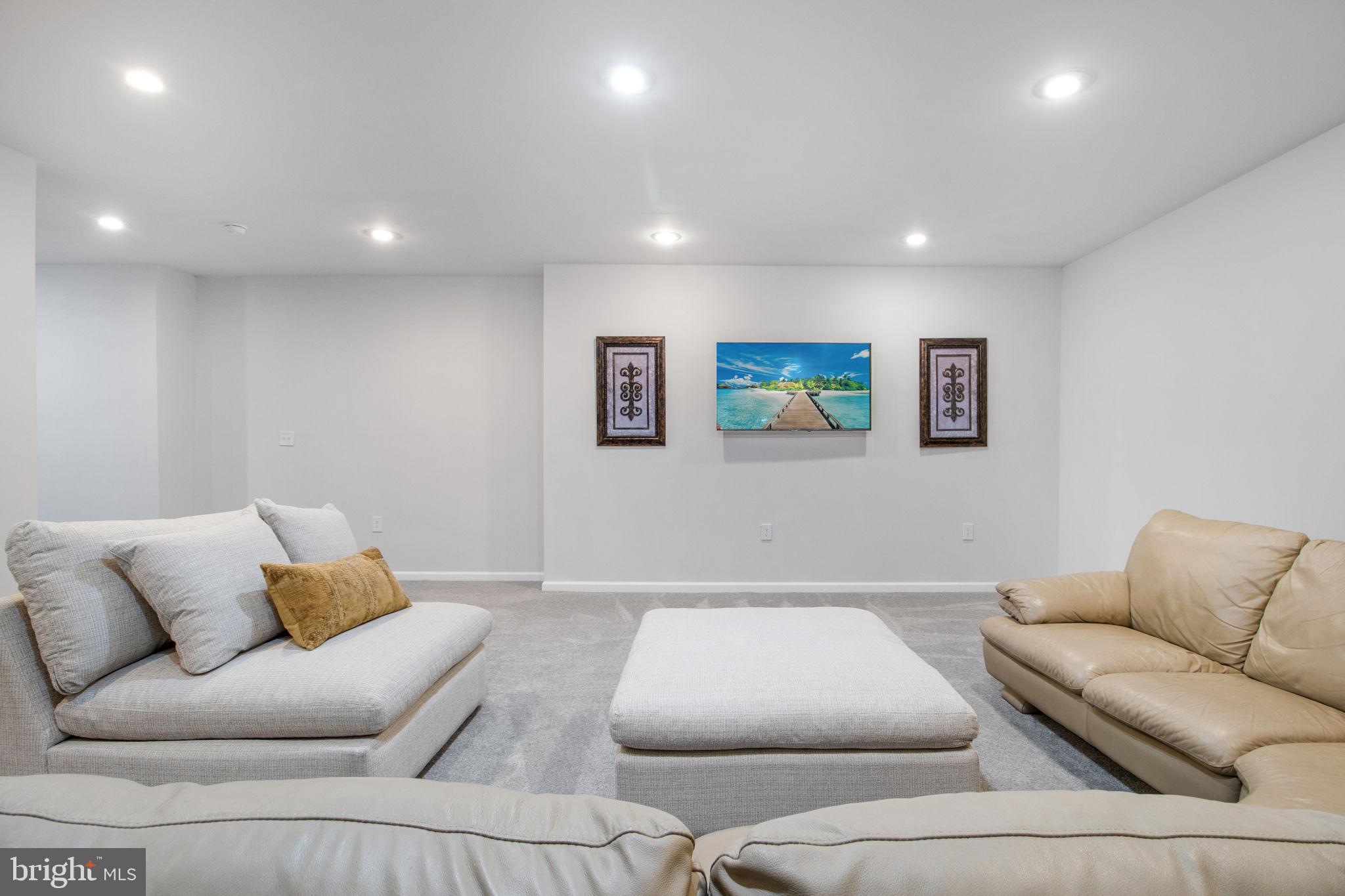 MORNING BROOK FARM - Residential