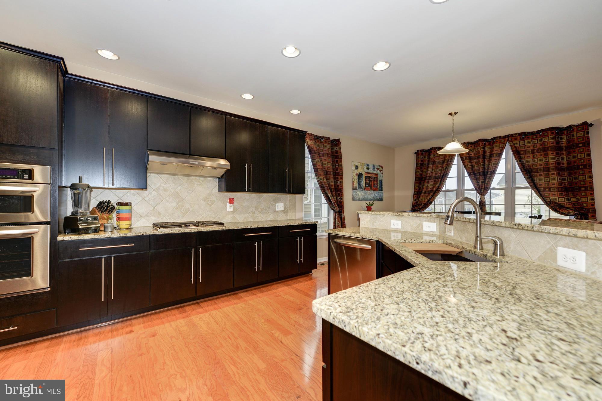 SOUTH RIDING - Residential