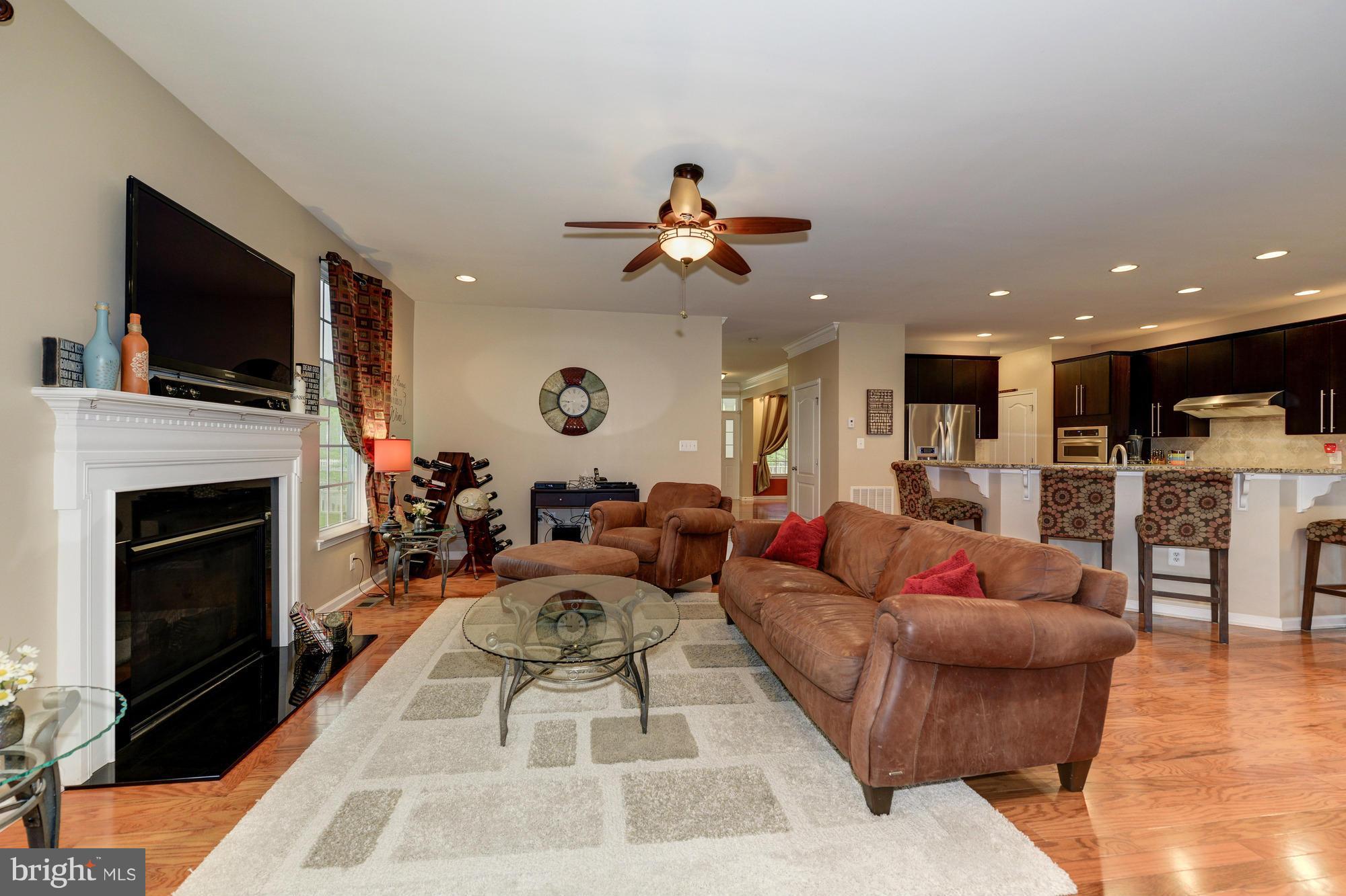 SOUTH RIDING - Residential