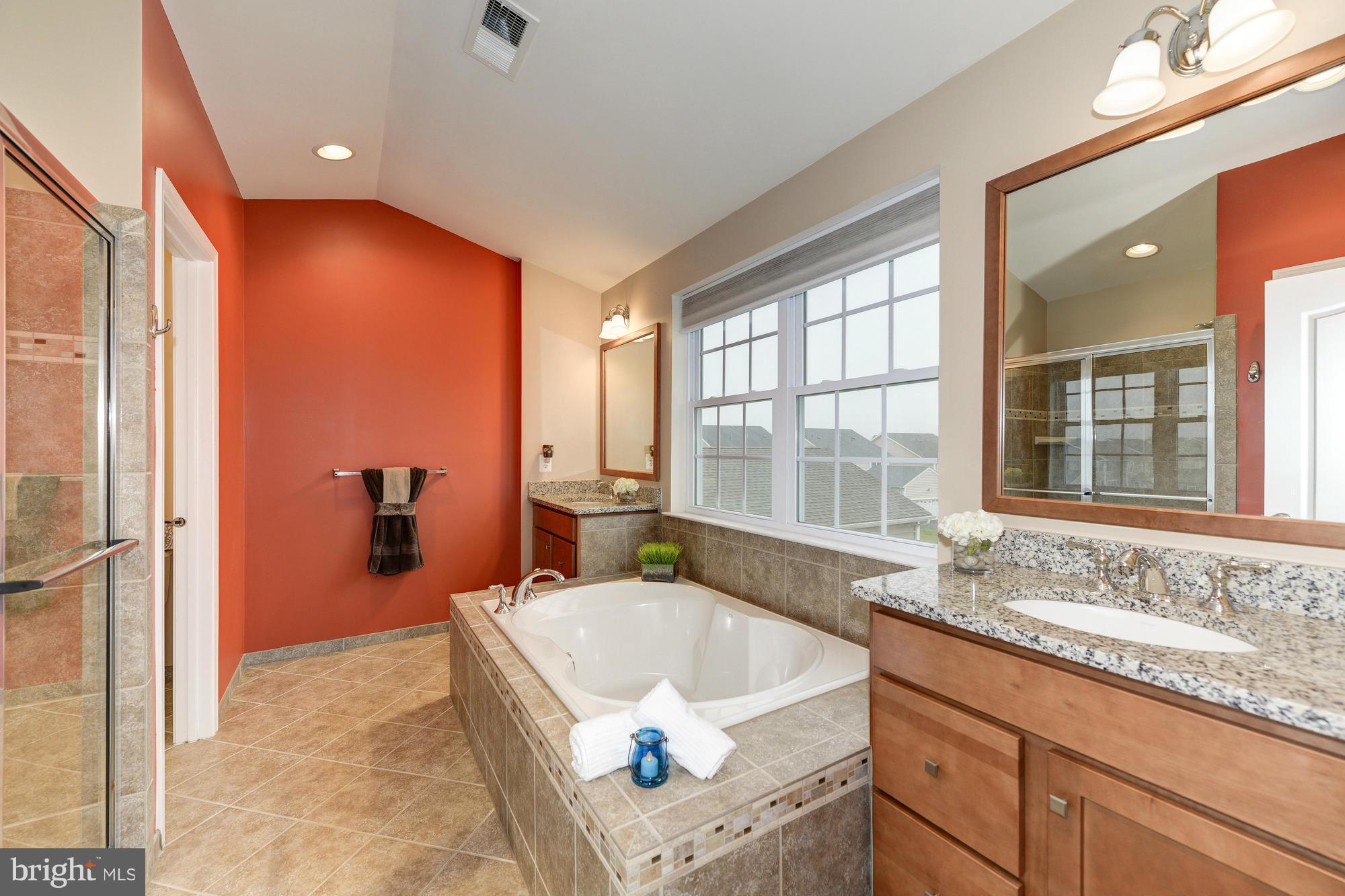 SOUTH RIDING - Residential