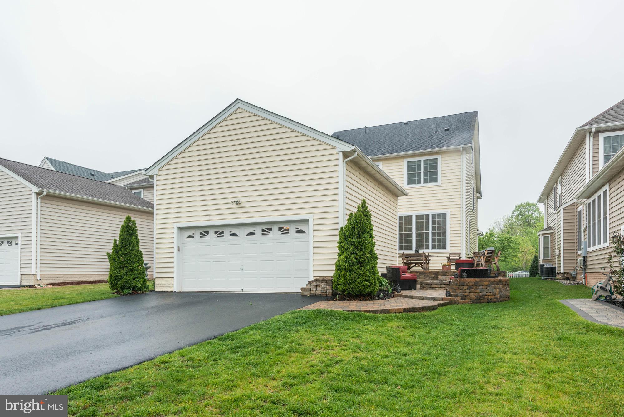 SOUTH RIDING - Residential