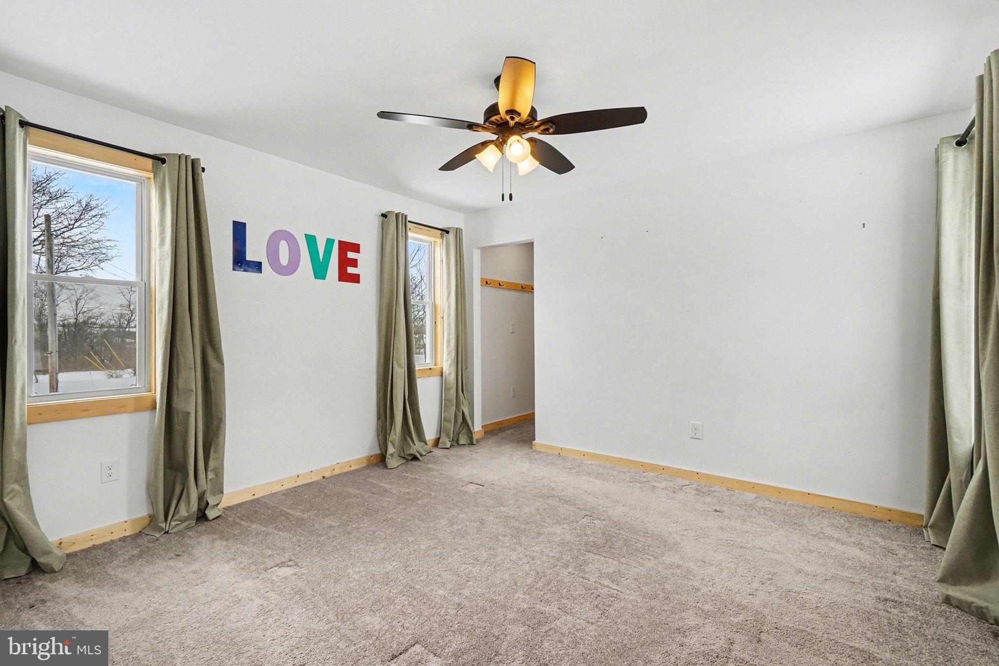 NEWVILLE - Residential