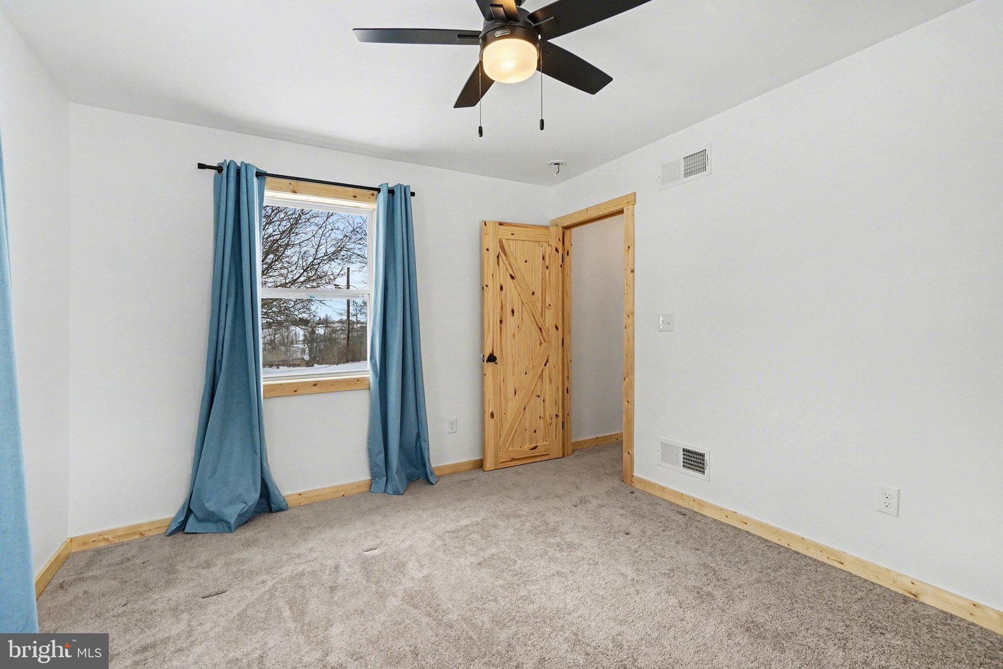 NEWVILLE - Residential