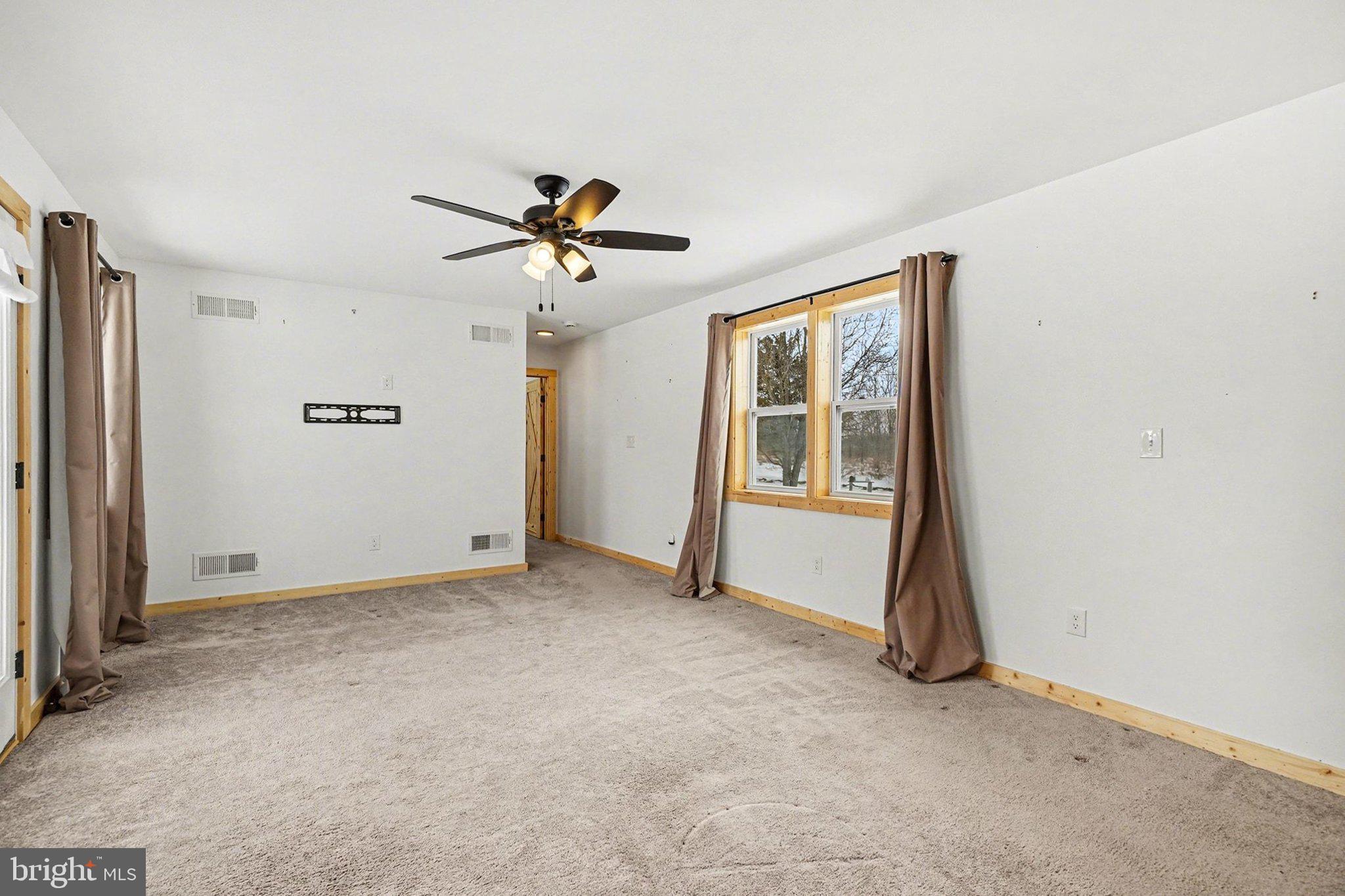 NEWVILLE - Residential