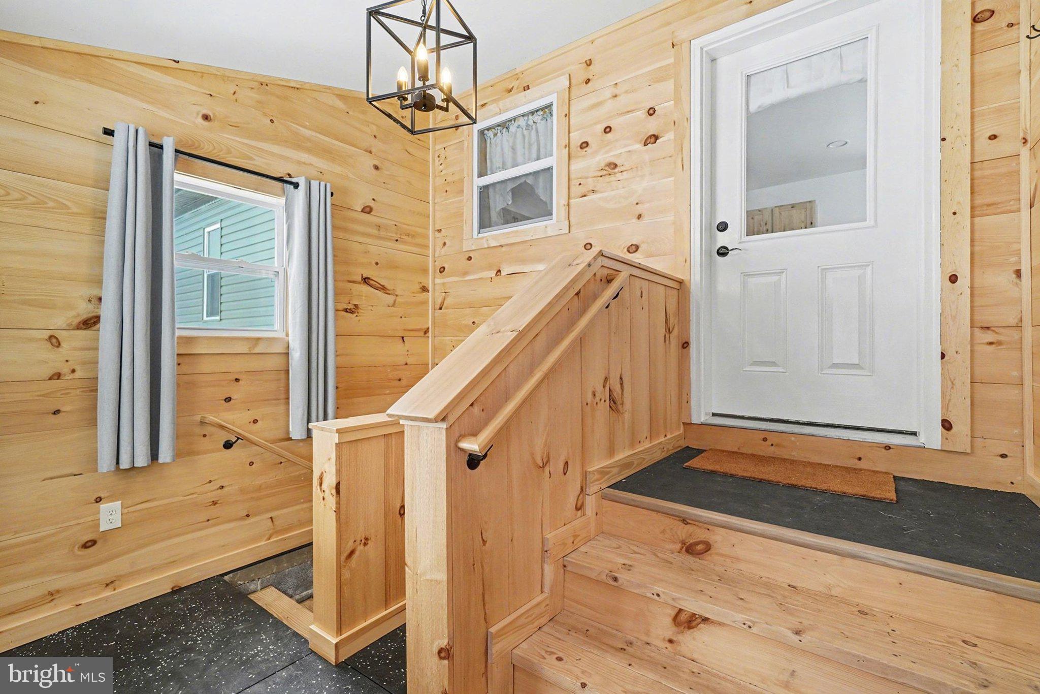 NEWVILLE - Residential