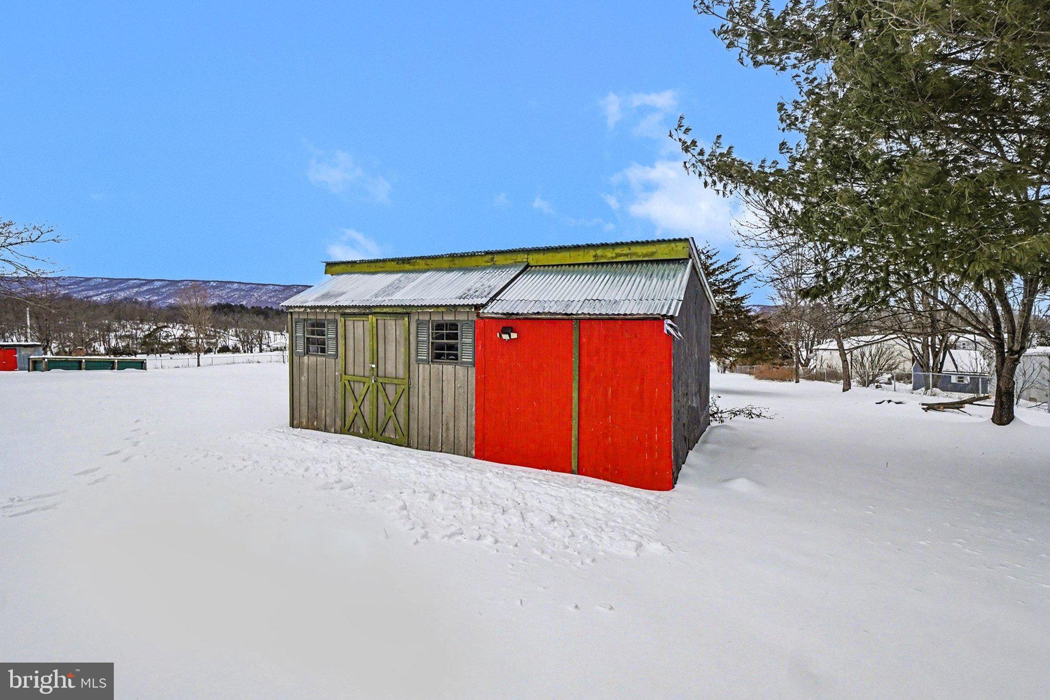 NEWVILLE - Residential