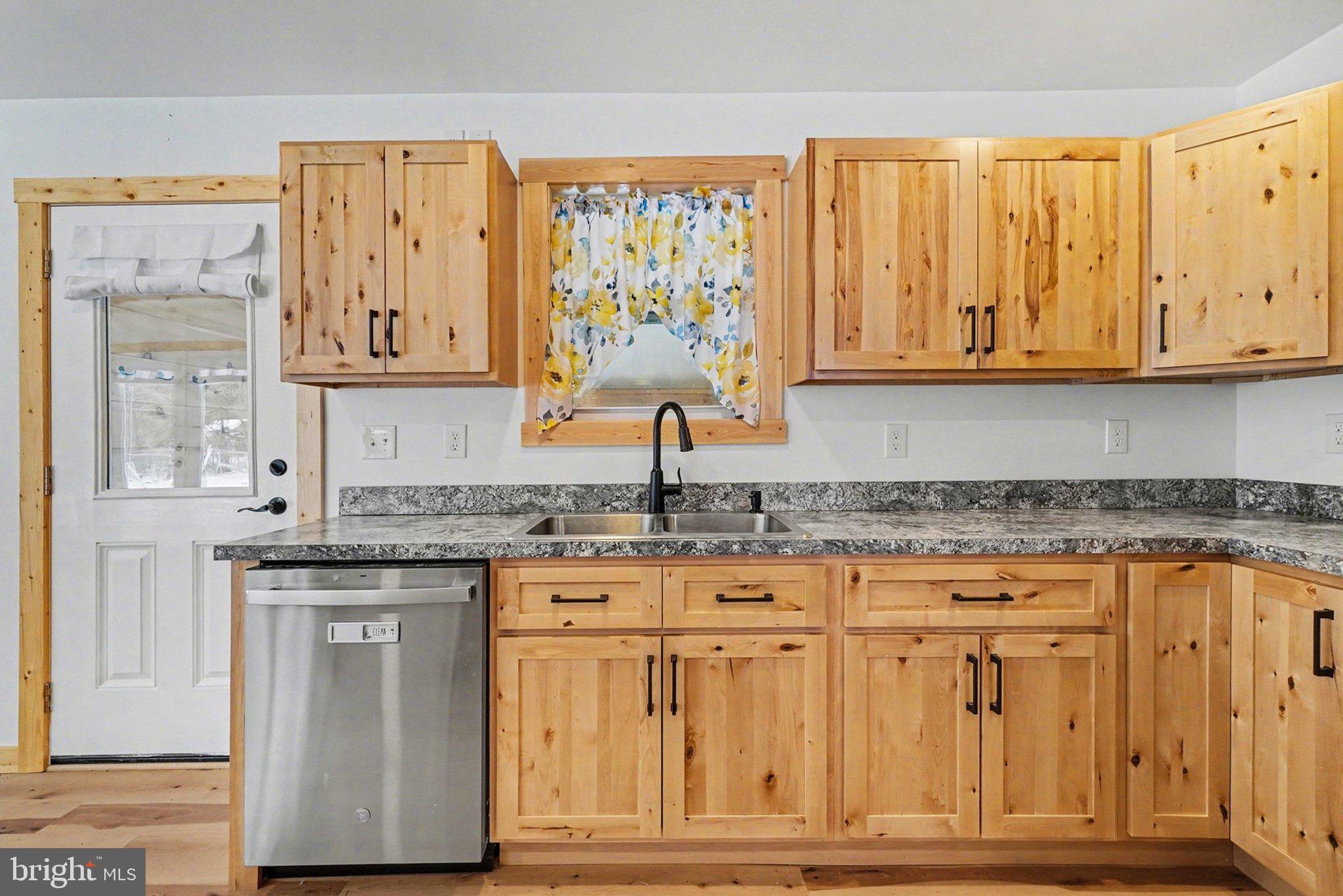 NEWVILLE - Residential