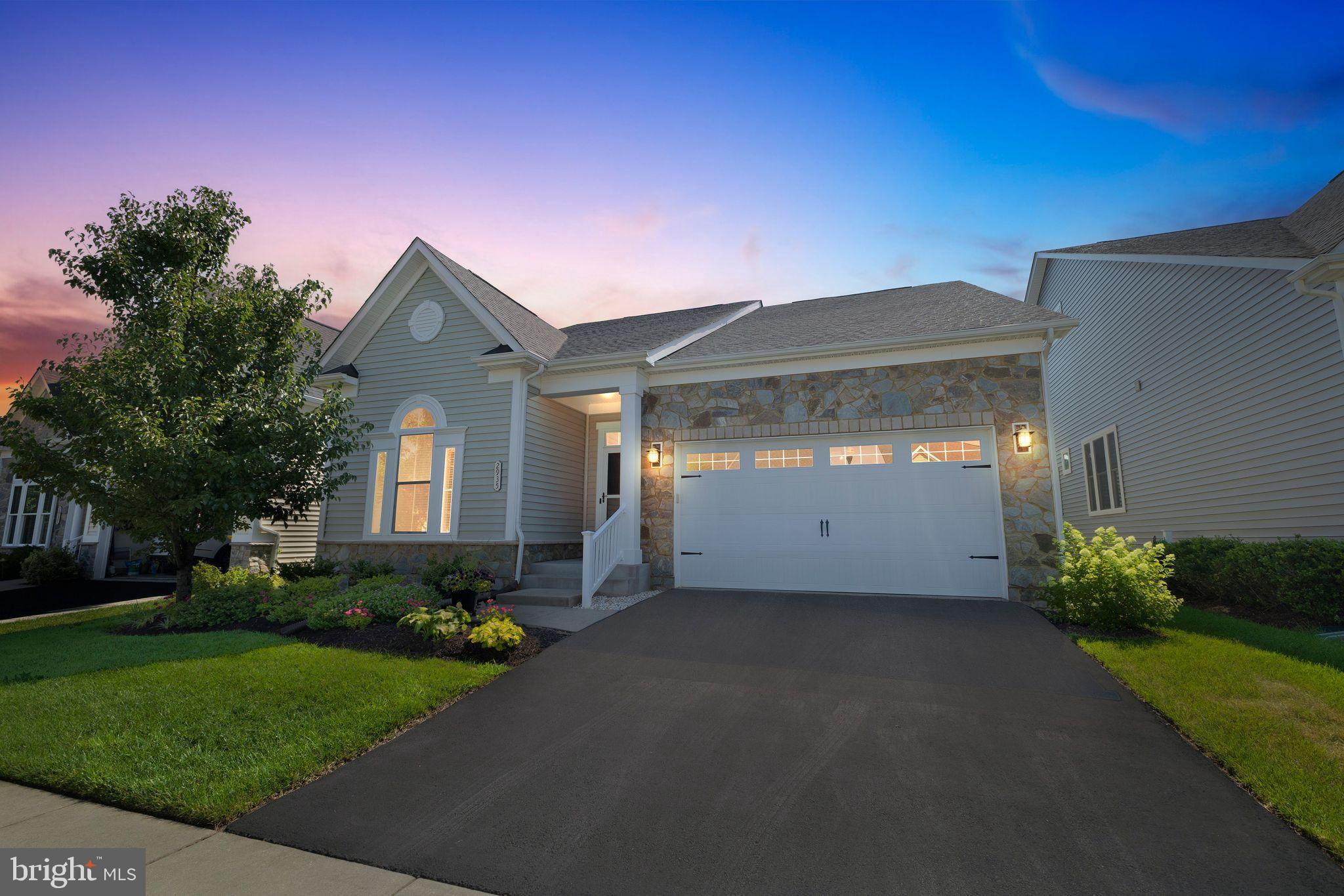 2935 LEVEE DRIVE
