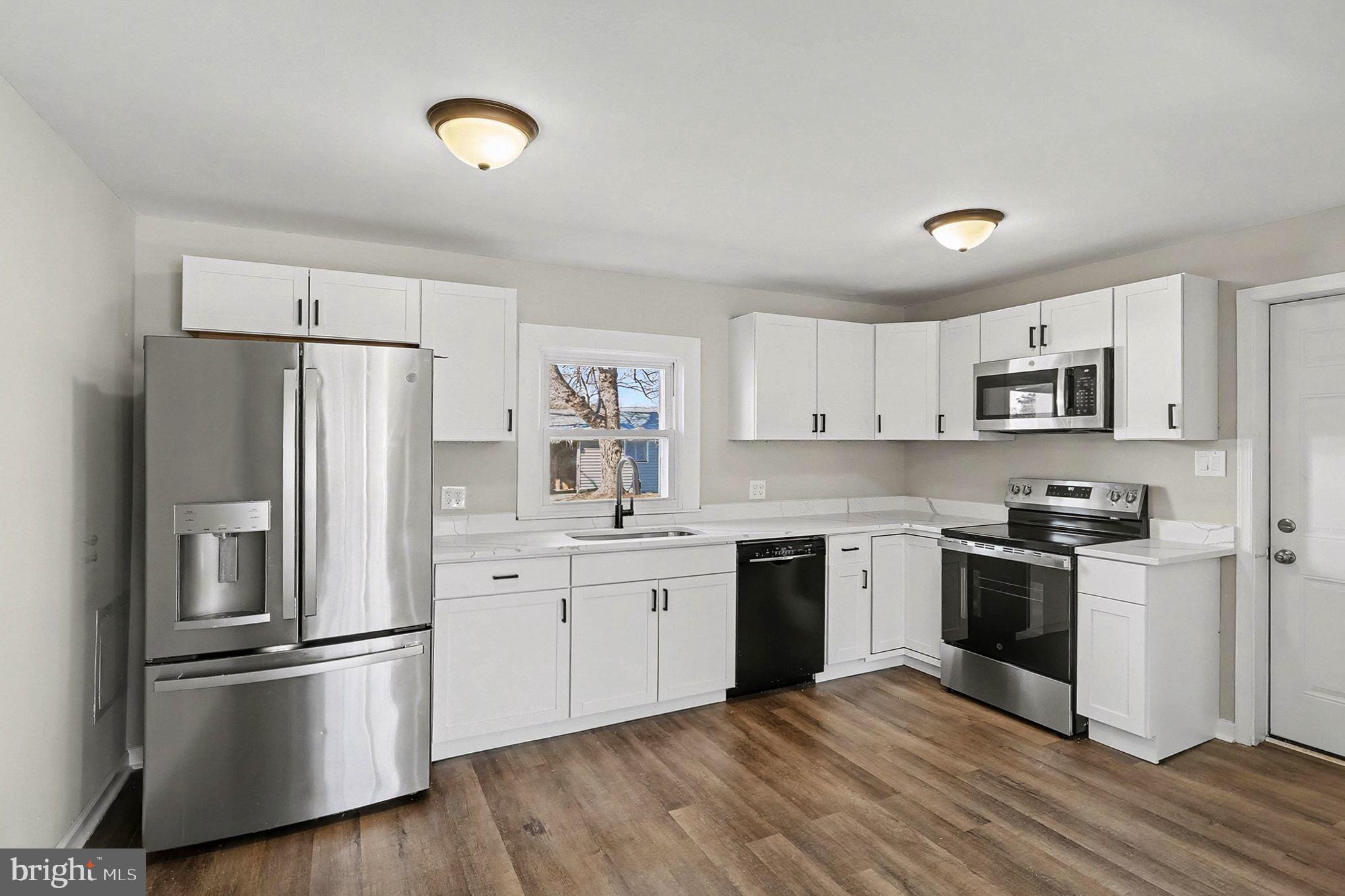 EBB TIDE BEACH - Residential