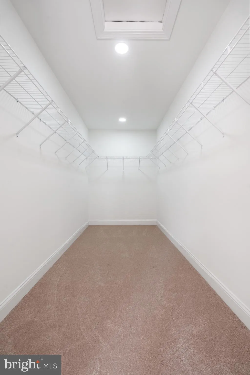 Newark, Delaware 19702, United States, 4 Bedrooms Bedrooms, ,3 BathroomsBathrooms,Residential,Active,205823