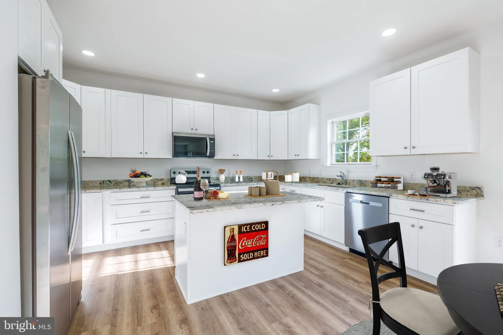 Newark, Delaware 19702, United States, 4 Bedrooms Bedrooms, ,3 BathroomsBathrooms,Residential,Active,205823