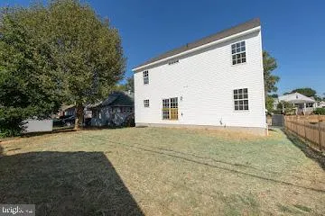 Newark, Delaware 19702, United States, 4 Bedrooms Bedrooms, ,3 BathroomsBathrooms,Residential,Active,205823