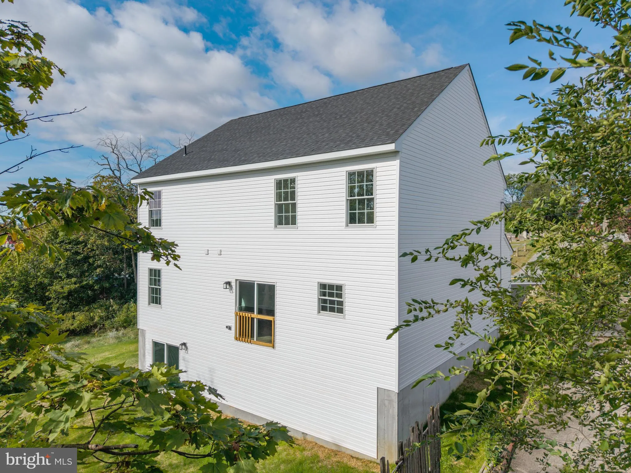 Newark, Delaware 19702, United States, 4 Bedrooms Bedrooms, ,3 BathroomsBathrooms,Residential,Active,205823