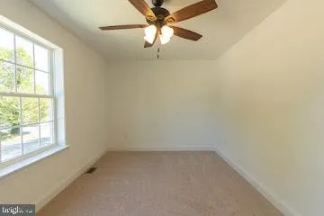 Newark, Delaware 19702, United States, 4 Bedrooms Bedrooms, ,3 BathroomsBathrooms,Residential,Active,205823