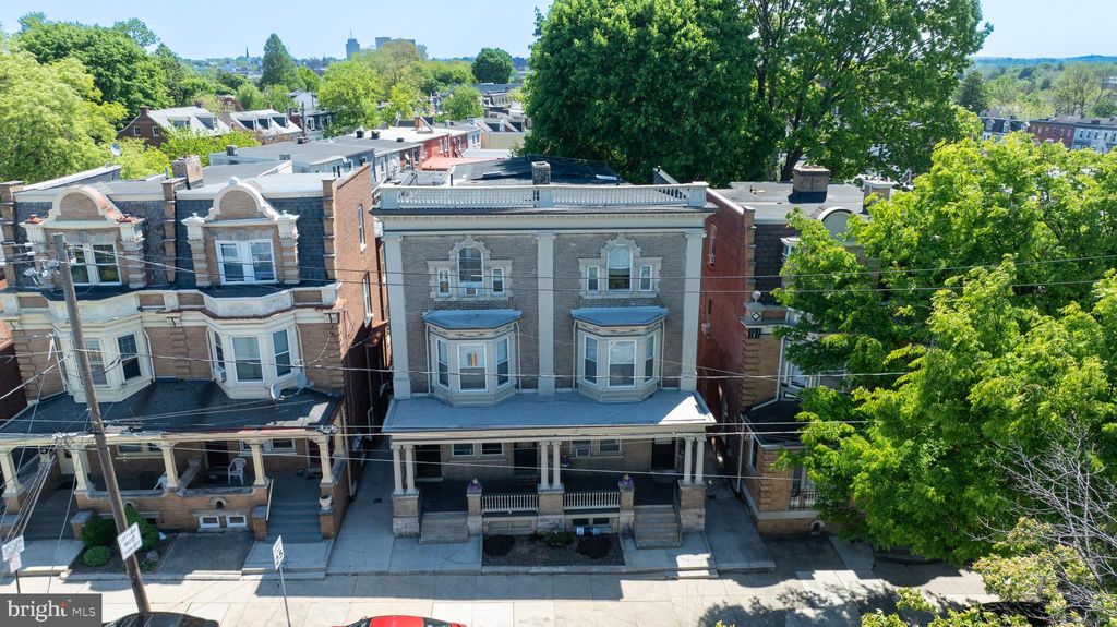 Photo of 135 College Avenue, LANCASTER, PA 17603 (MLS # PALA2087588)