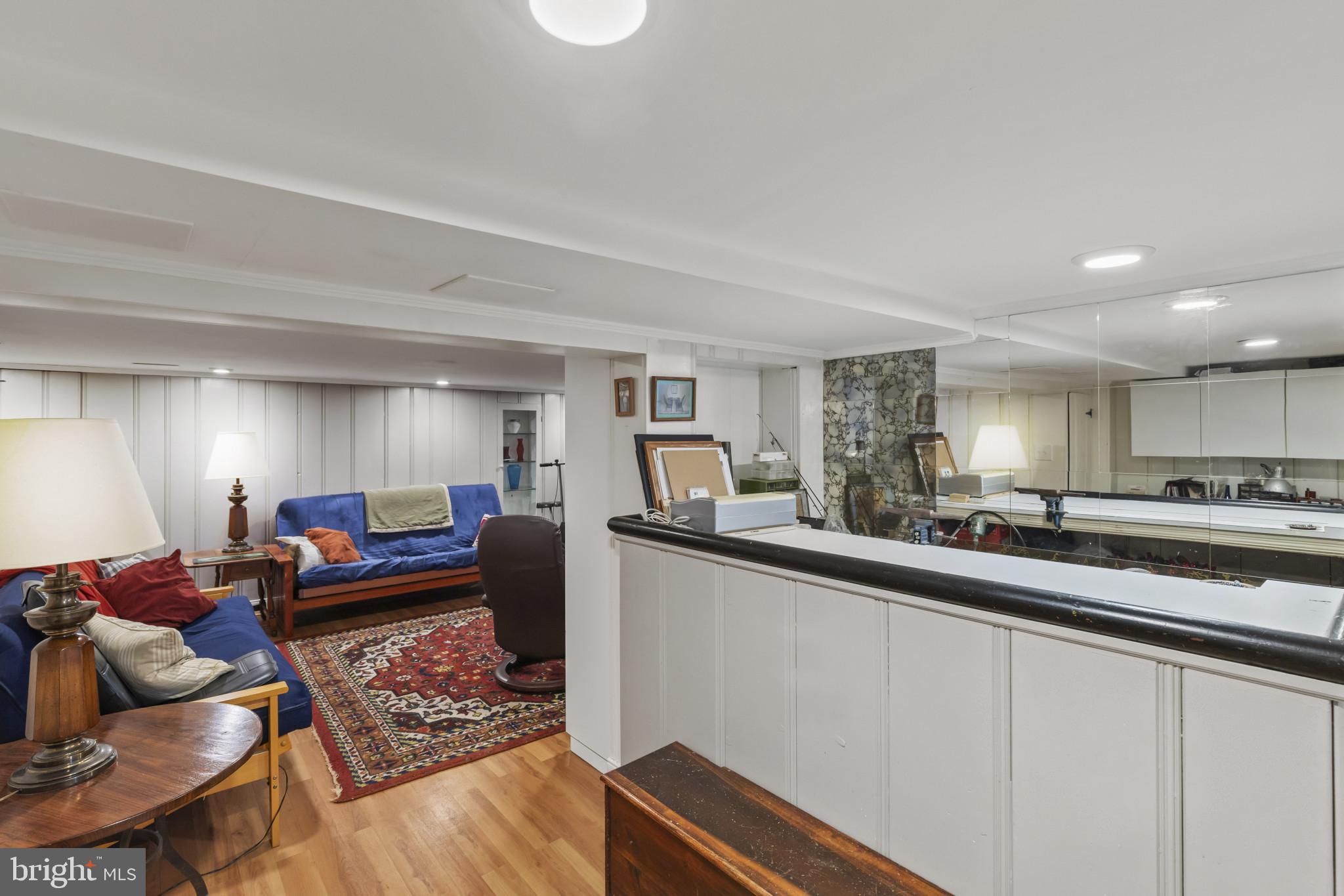 SOMERSET - Residential