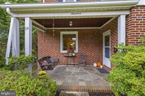 19 SOMERSET ROAD BALTIMORE MD 21228