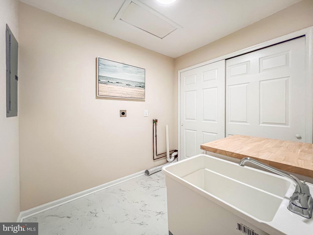 FAIRLESS HILLS - Residential