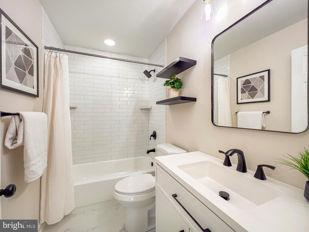 FAIRLESS HILLS - Residential