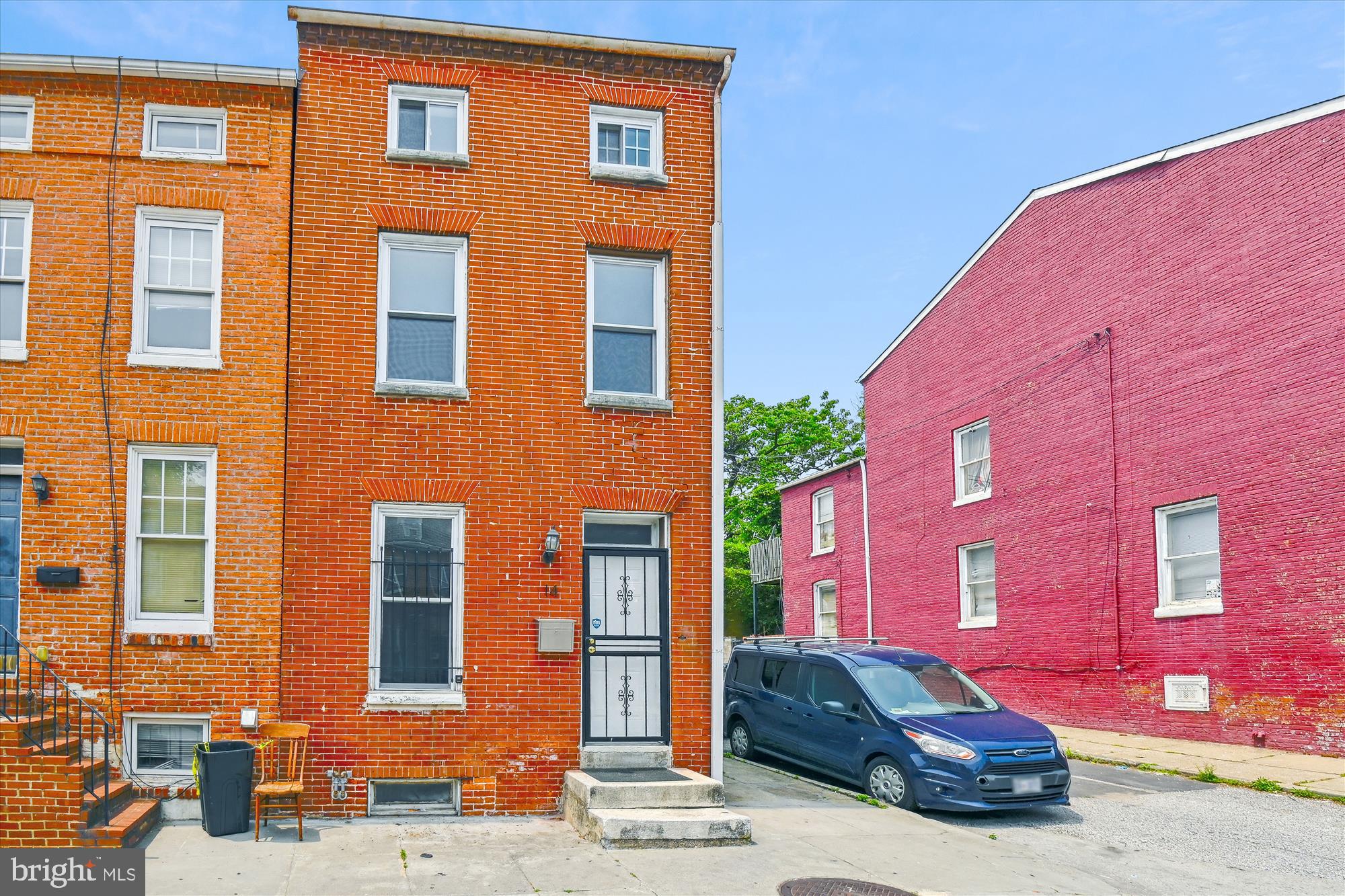 HOLLINS MARKET - Residential