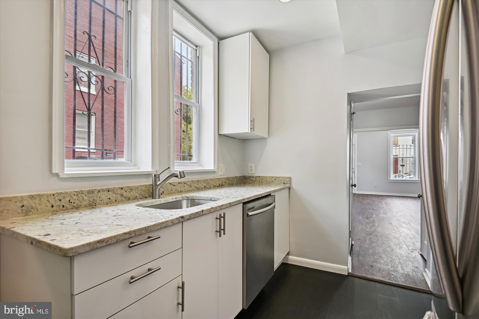 HOLLINS MARKET - Residential