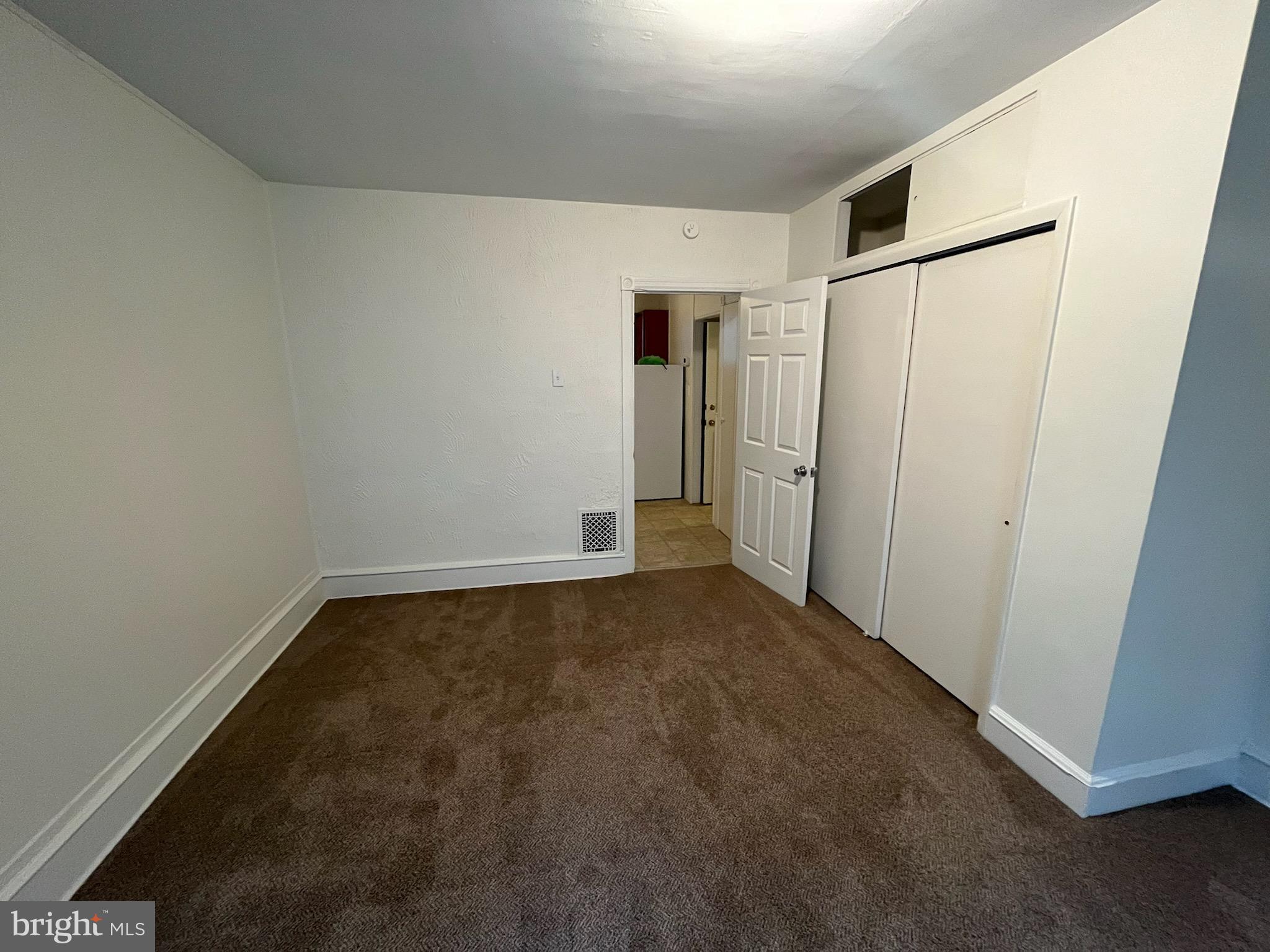 WILLOW GROVE - Residential Lease