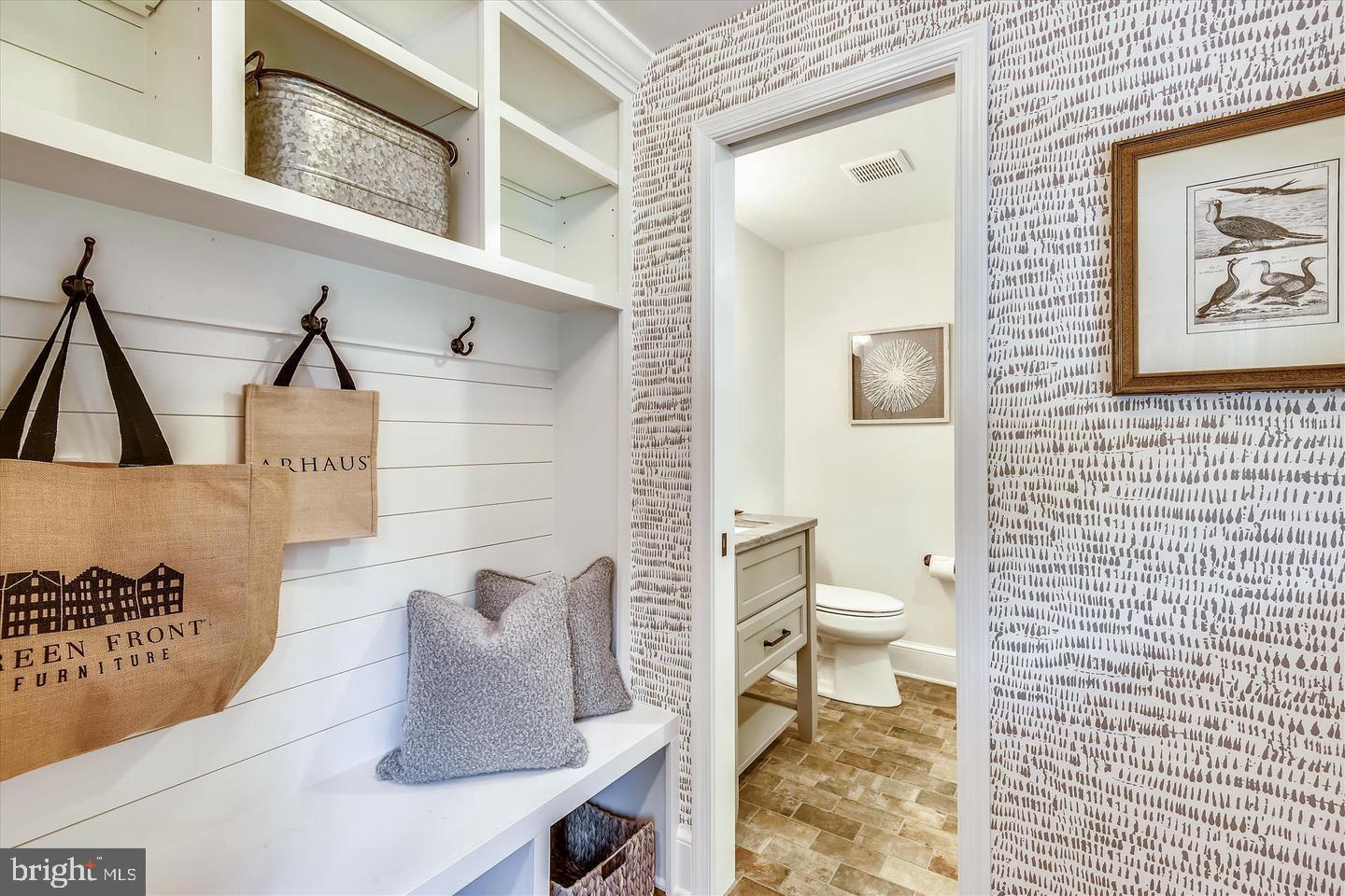 BRADDOCK HEIGHTS - Residential