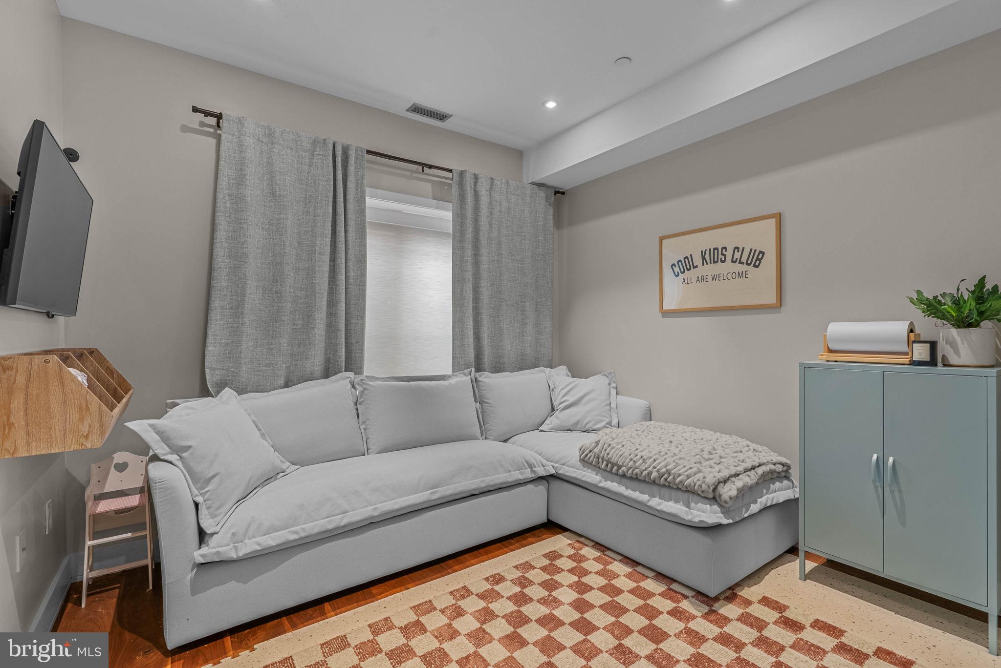 OLD CITY - Residential