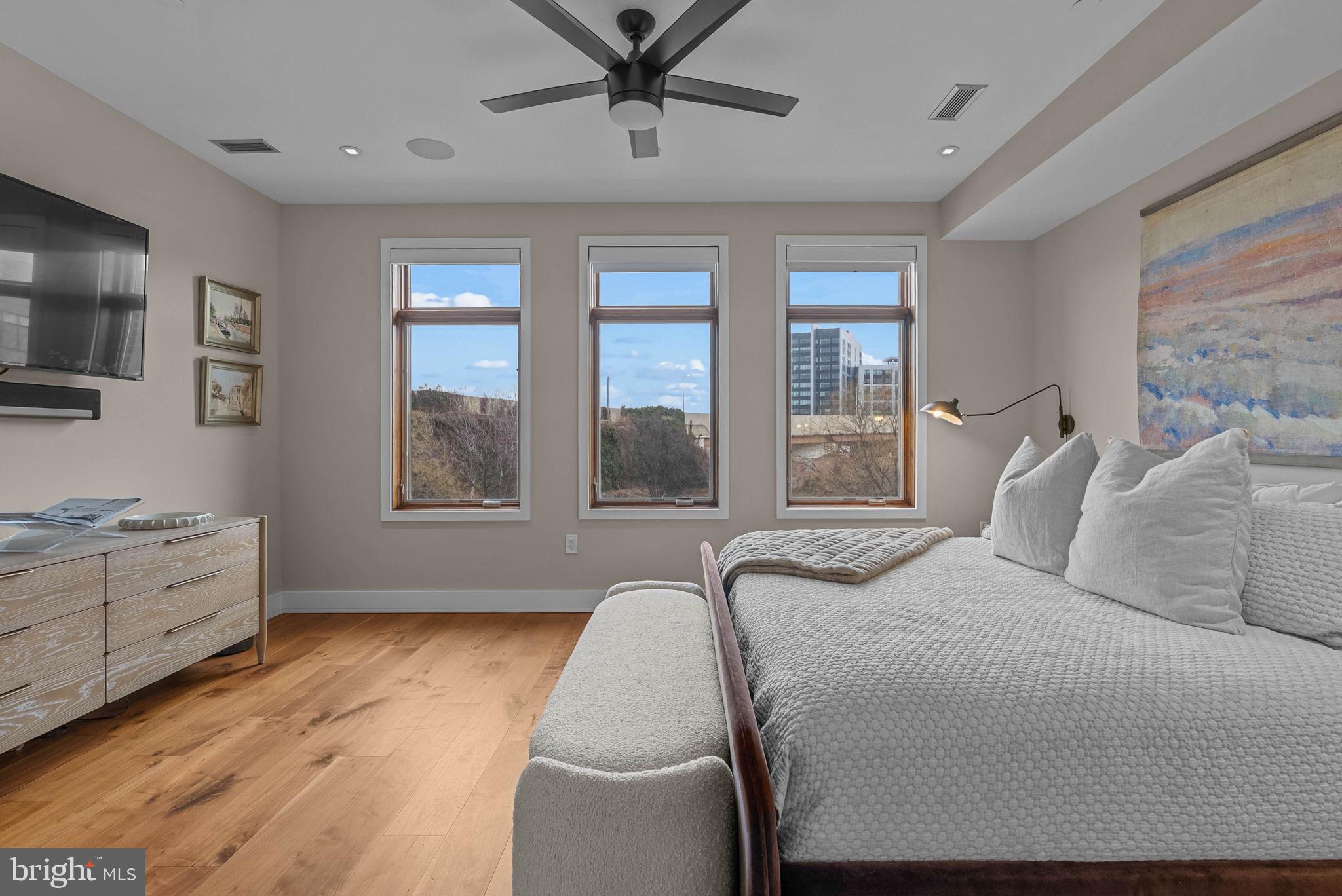 OLD CITY - Residential