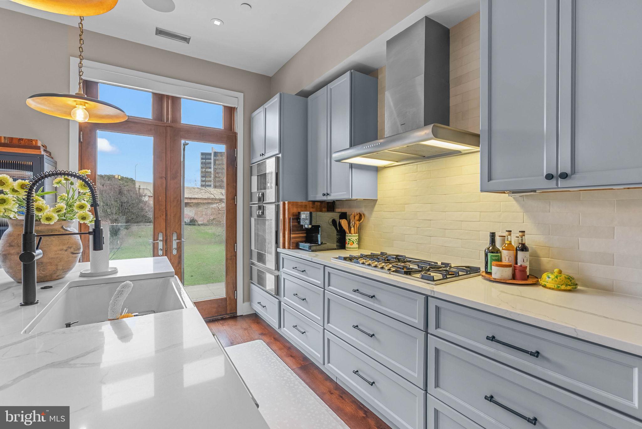 OLD CITY - Residential