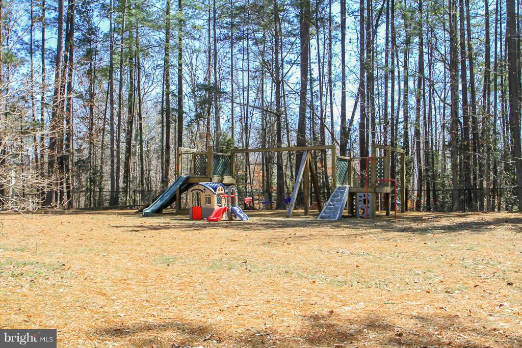 WINDSOR FOREST - Residential