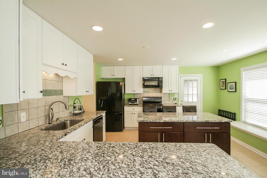 WINDSOR FOREST - Residential