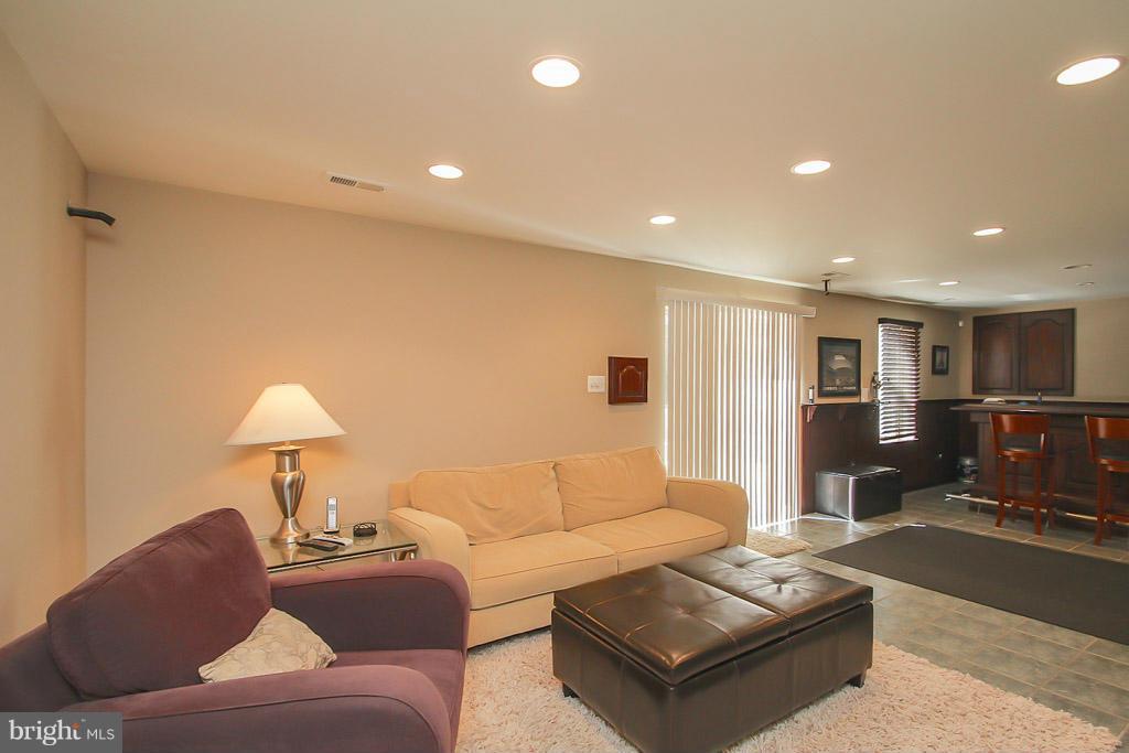 WINDSOR FOREST - Residential