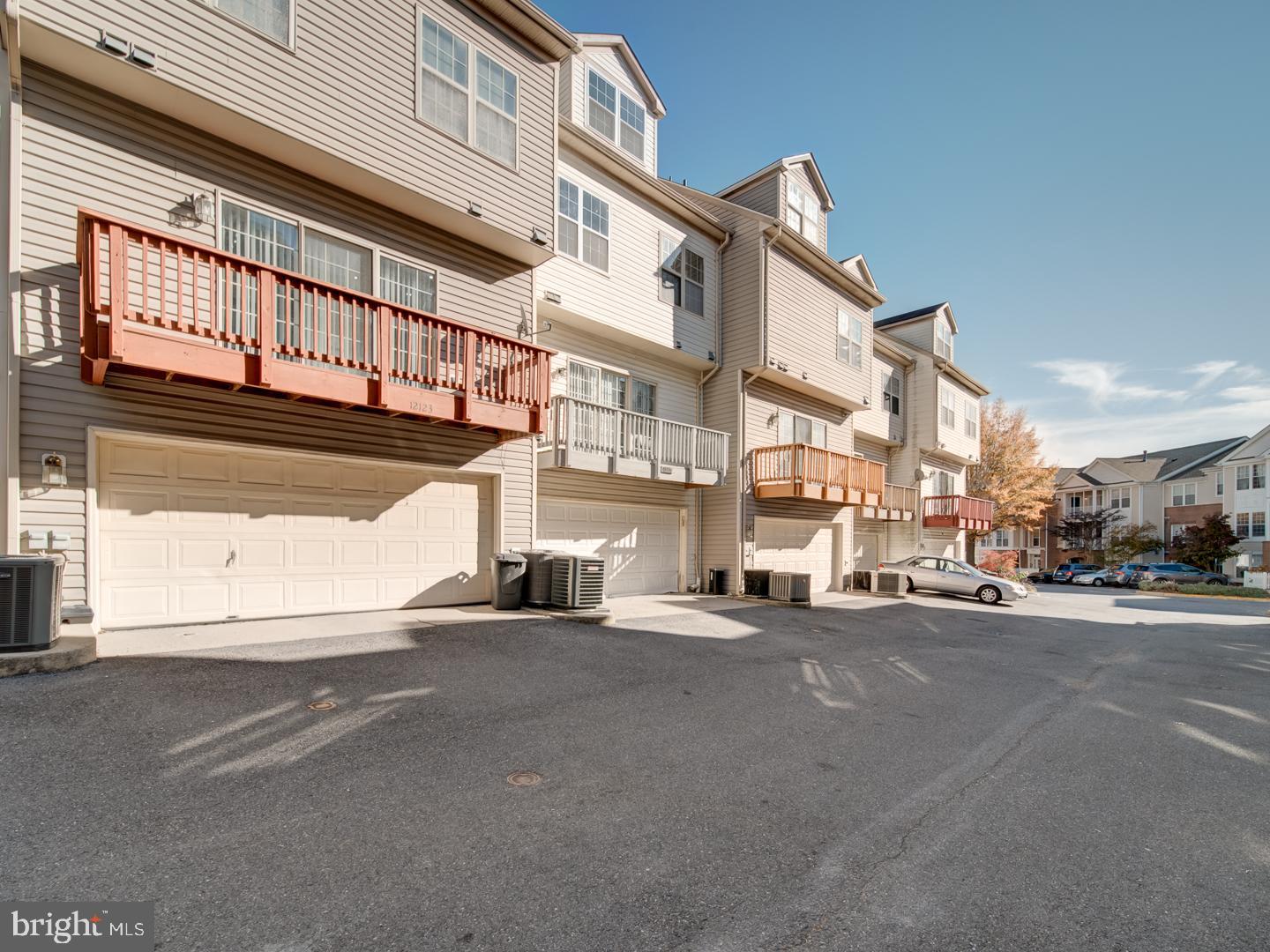 12125 AMBER RIDGE CIRCLE