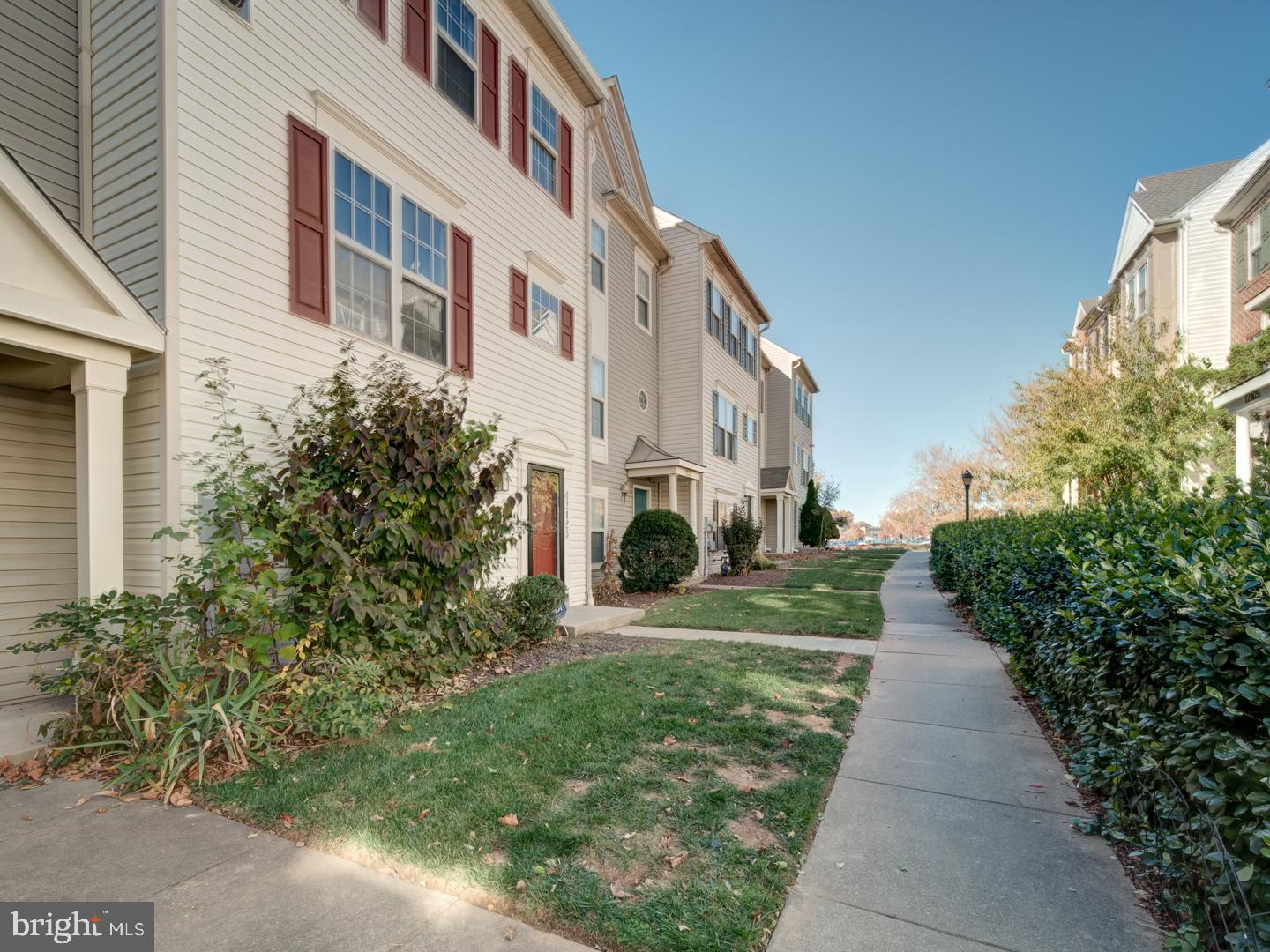 12125 AMBER RIDGE CIRCLE