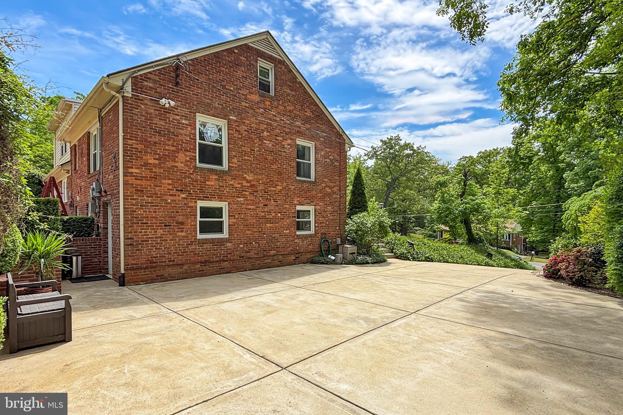 SPRING FOREST - Residential