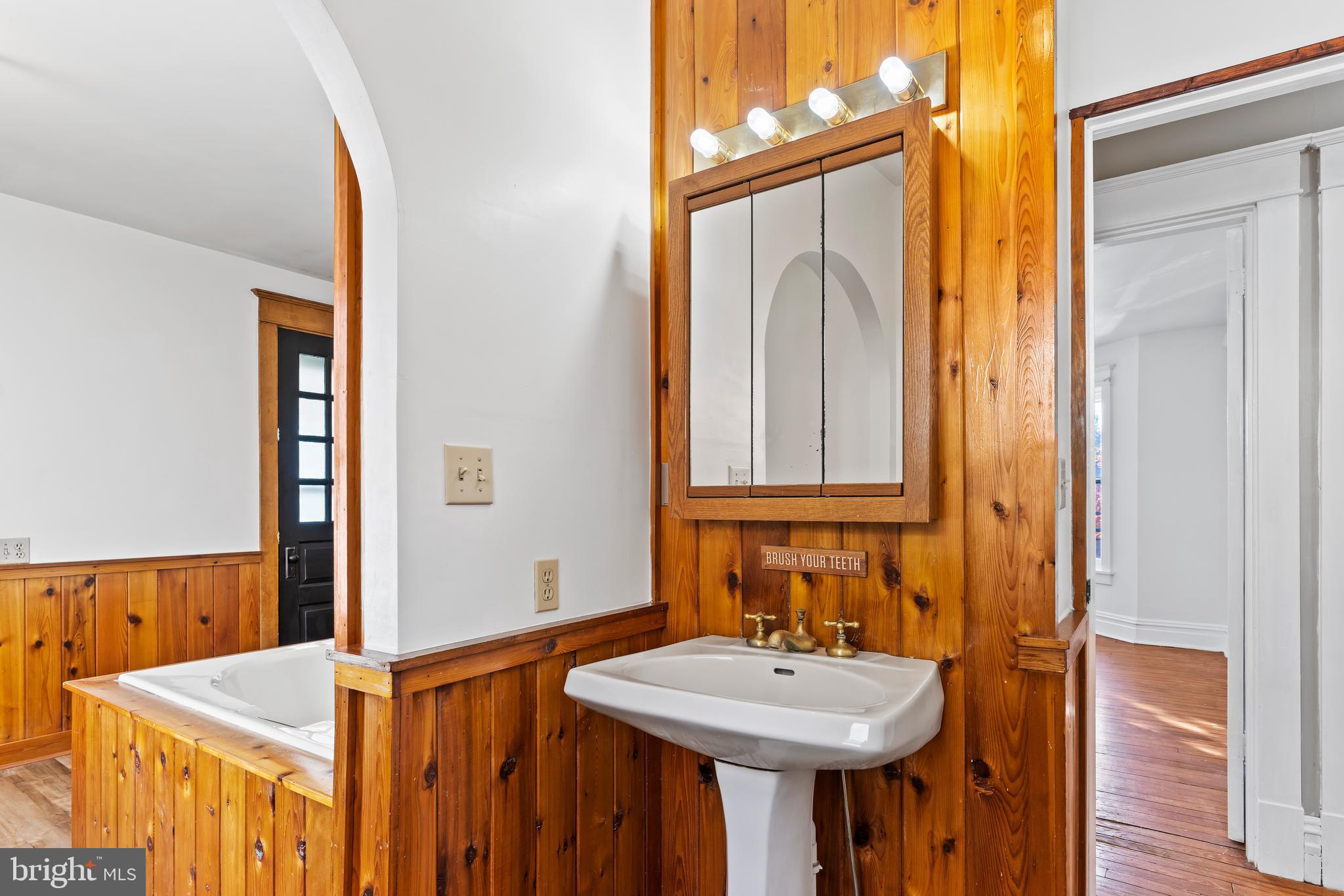 MOORELAND - Residential