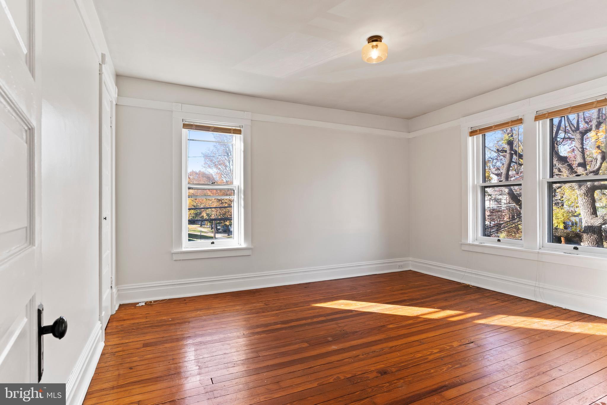 MOORELAND - Residential