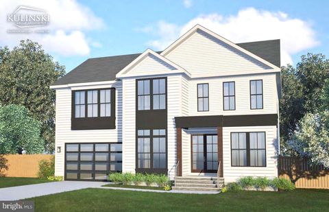 Homes For Sale - 1022 Hillcrest Drive<br/> VIENNA, VA 22180