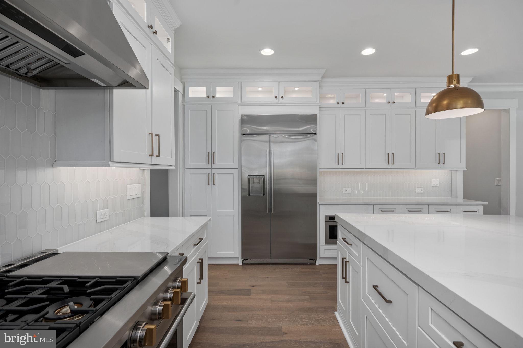 VIENNA WOODS - Residential