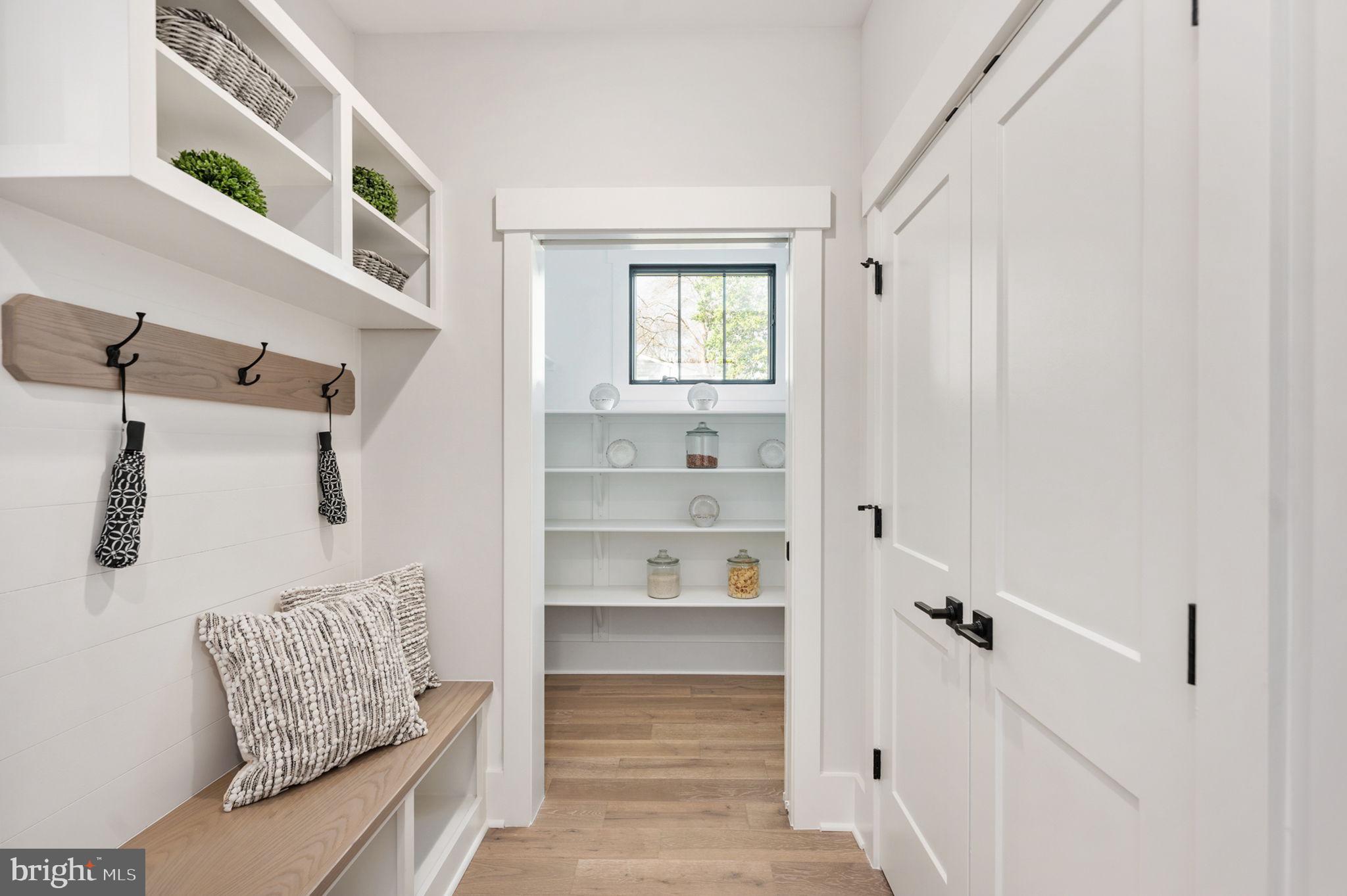 VIENNA WOODS - Residential