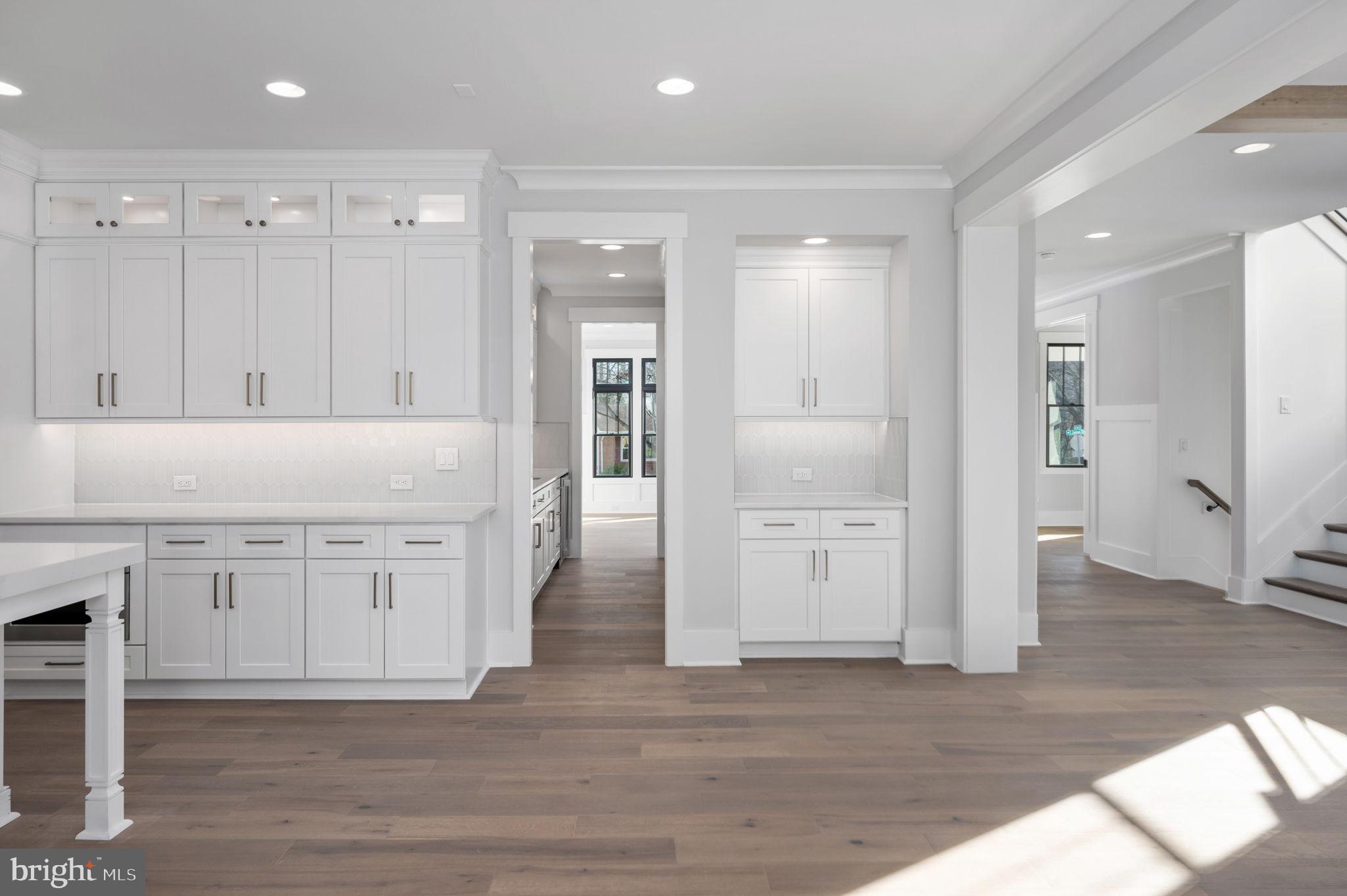 VIENNA WOODS - Residential