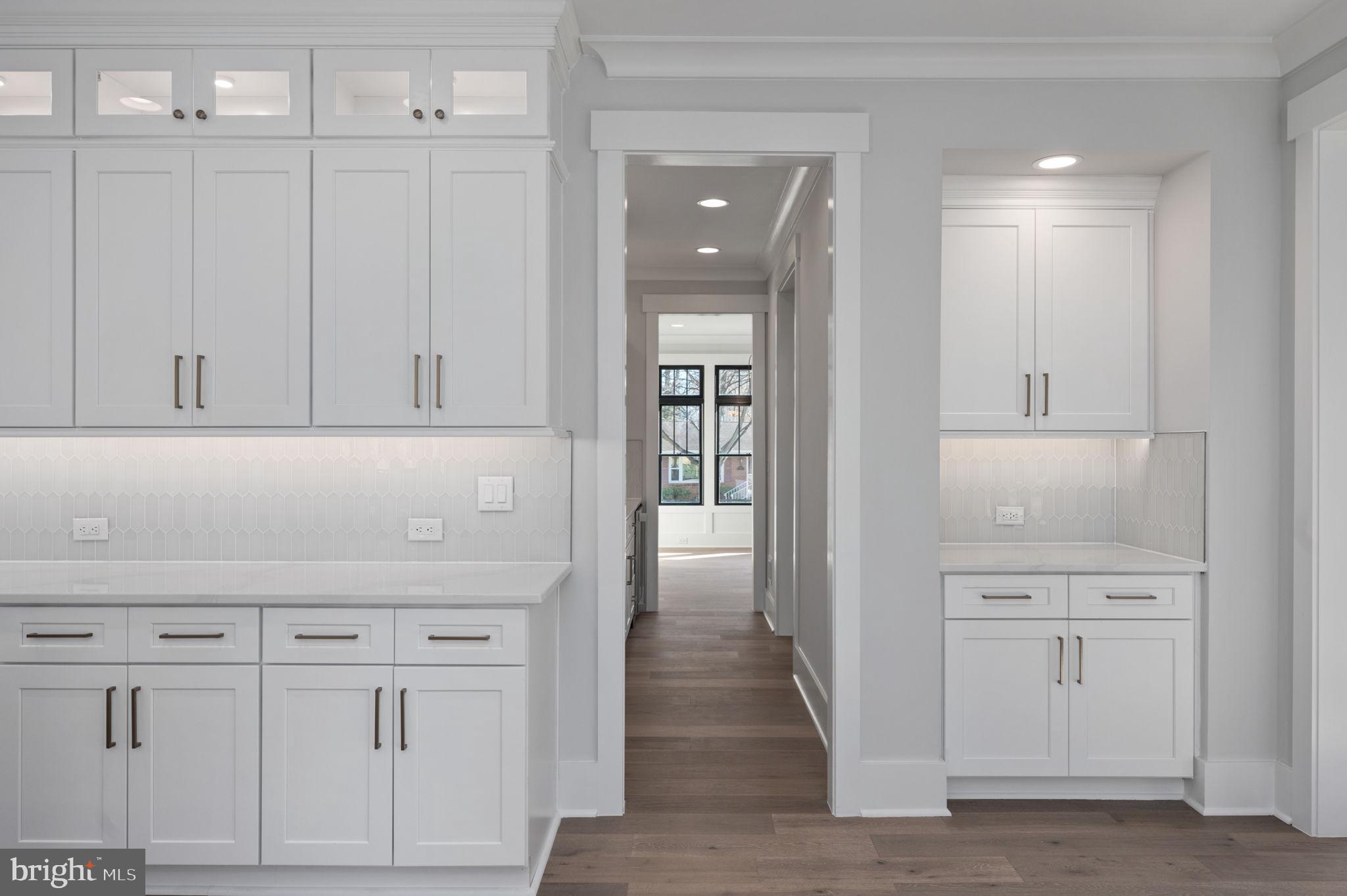 VIENNA WOODS - Residential