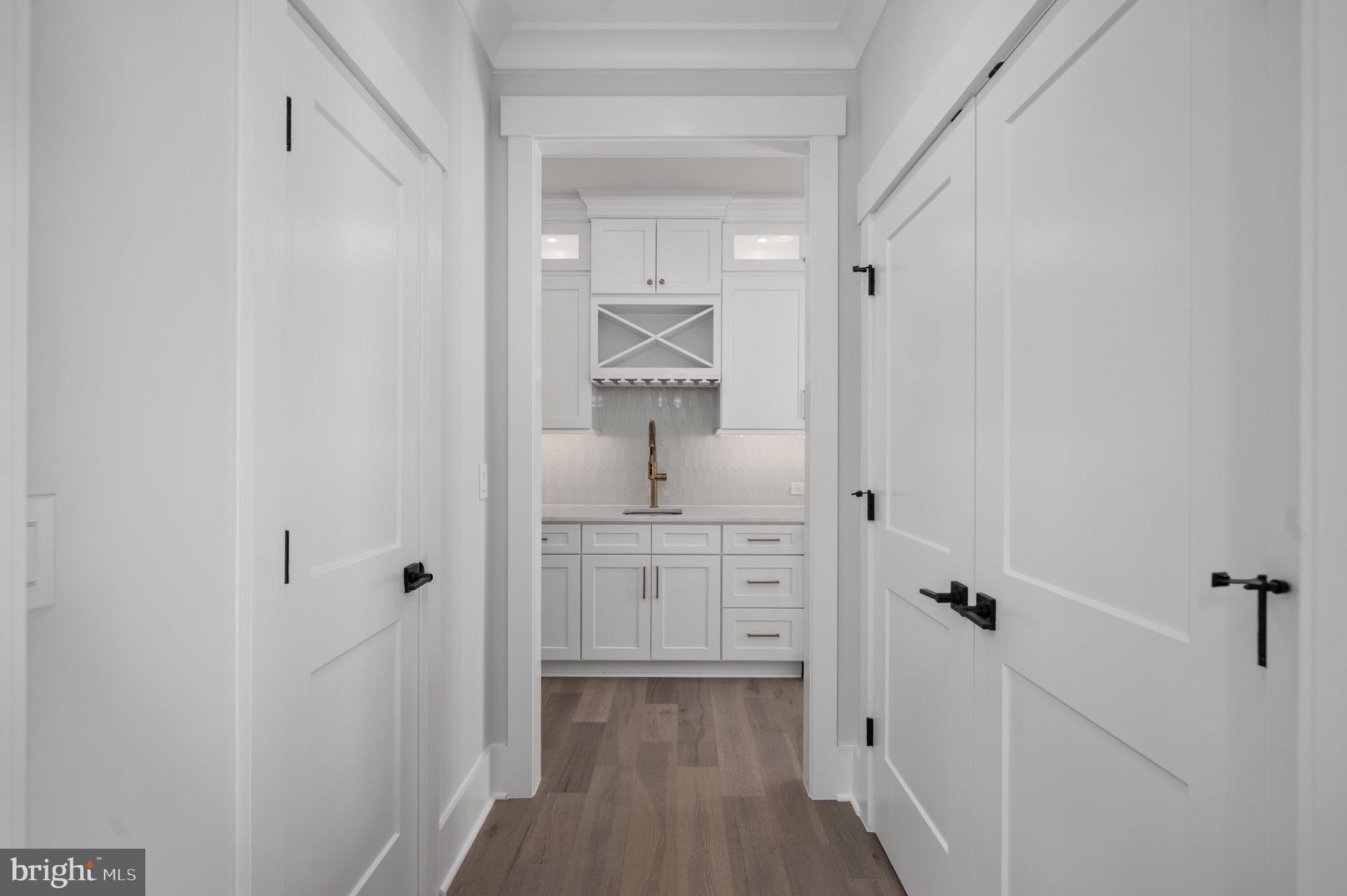 VIENNA WOODS - Residential