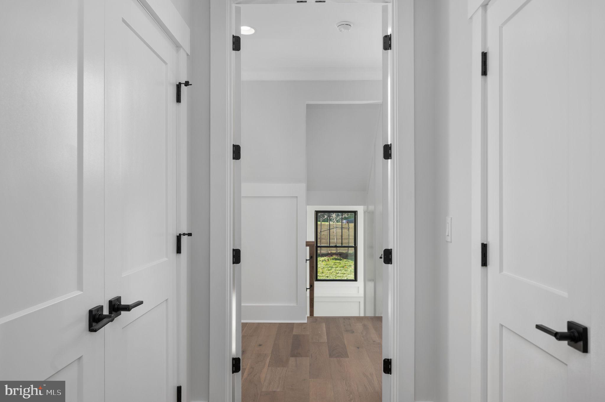 VIENNA WOODS - Residential